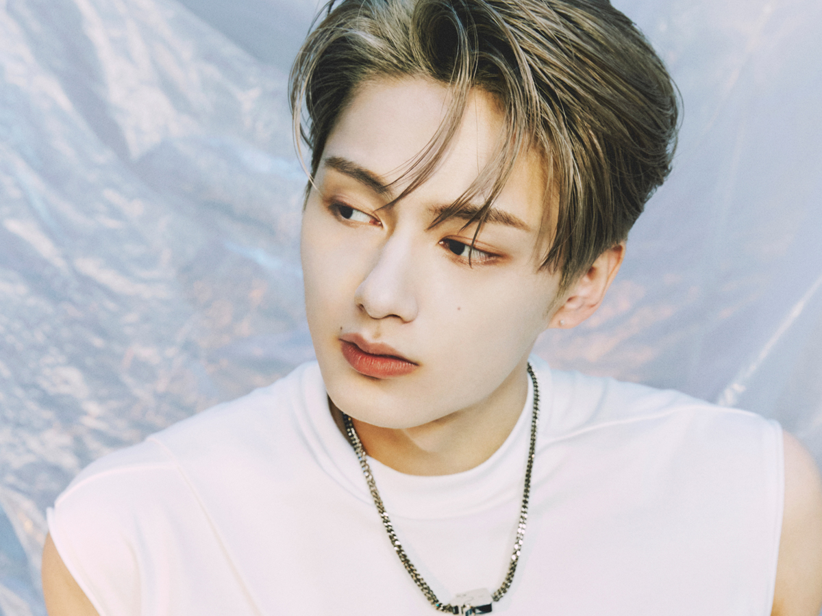 준 “멤버들의 장점들이 저의 장점이 되어가고 있어요” - Weverse Magazine