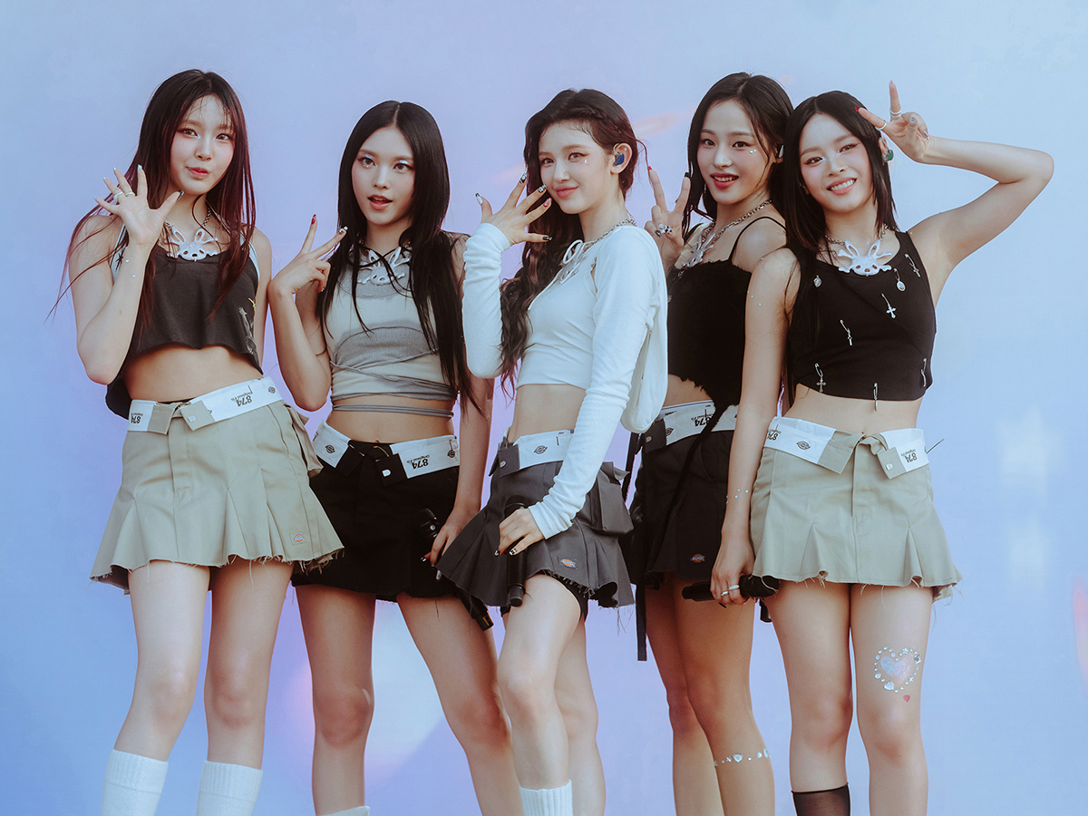 NewJeans、ロラパルーザとビルボードの頂上で - Weverse Magazine