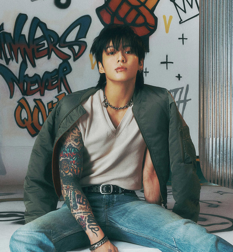 Jung Kook strikes gold on his first try - Weverse Magazine